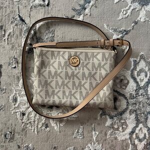 Michael Kors Women's Fulton Crossbody Bag